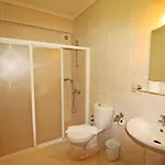 Brookland Paris, Oezel Havuzlu, Villa Fethiye