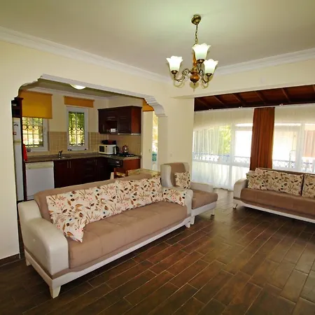 Brookland Paris, Oezel Havuzlu, Фетхие