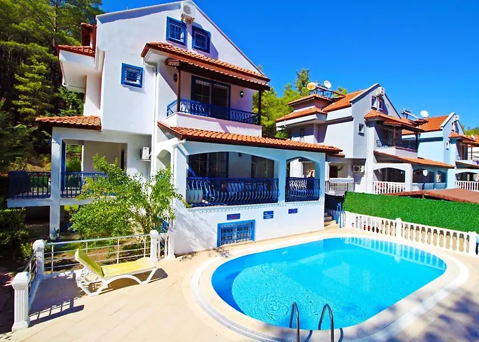 Brookland Paris, Oezel Havuzlu, Villa Fethiye
