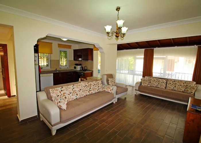 Brookland Paris, Oezel Havuzlu, Фетхие