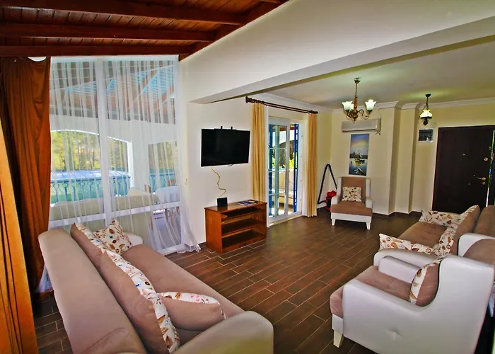 Brookland Paris, Oezel Havuzlu, 费特希耶