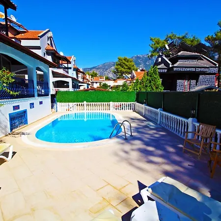 Brookland Paris, Oezel Havuzlu, Villa Fethiye